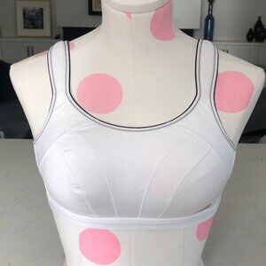 Triumph Endurance Triaction Activewear Nylon Sports Bra White Blk Sz 34DDD NWOT